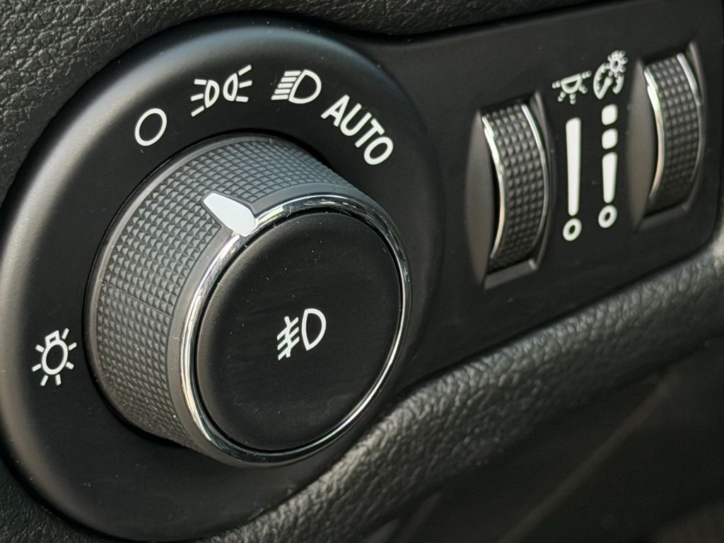 2015 Jeep Cherokee Limited - Photo 30