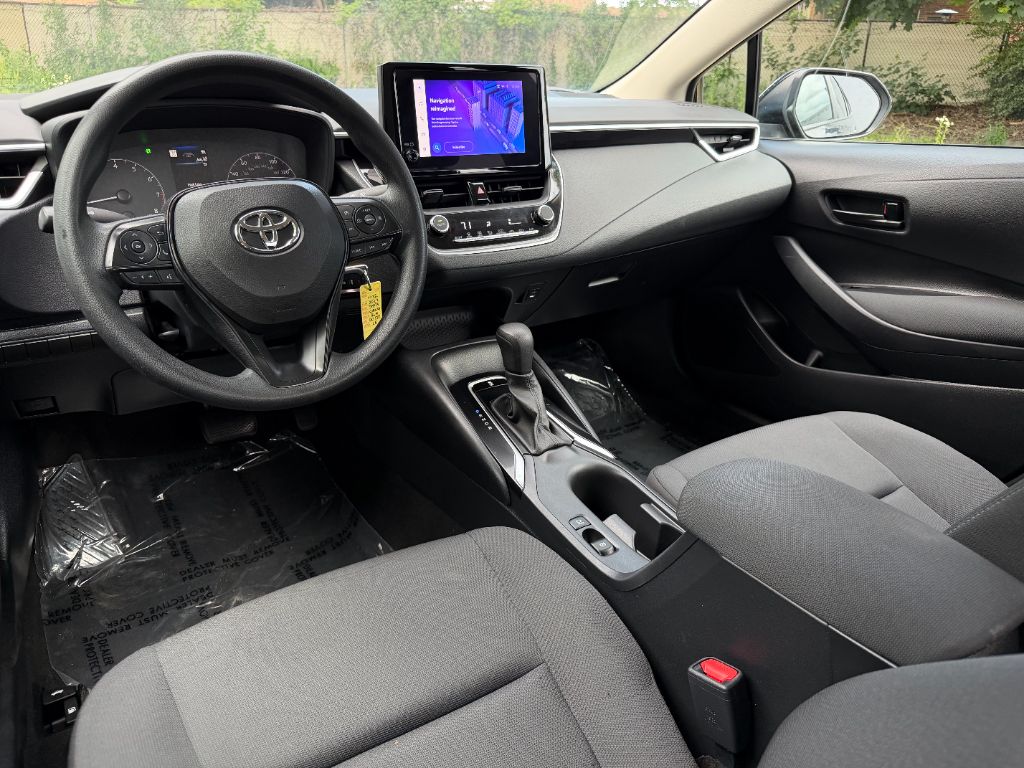2023 Toyota Corolla LE - Photo 17