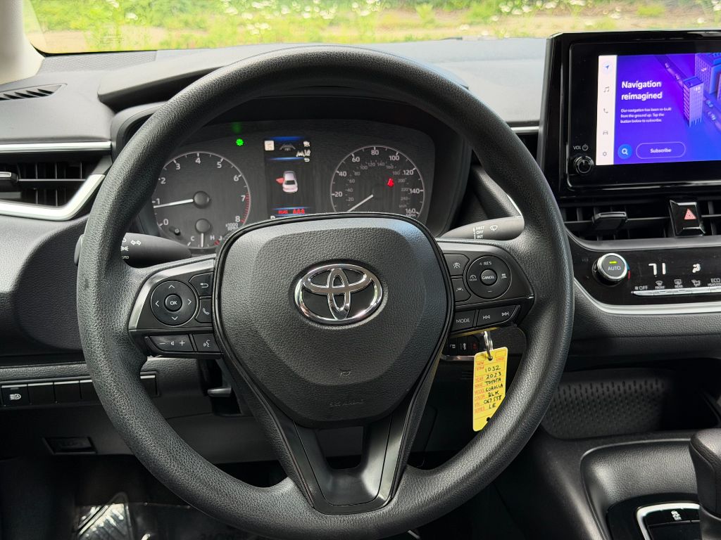 2023 Toyota Corolla LE - Photo 18