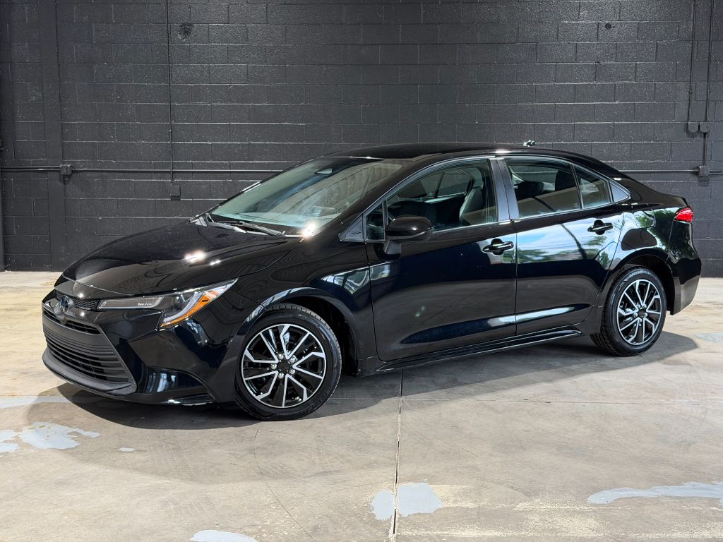 2023 Toyota Corolla LE - Photo 9