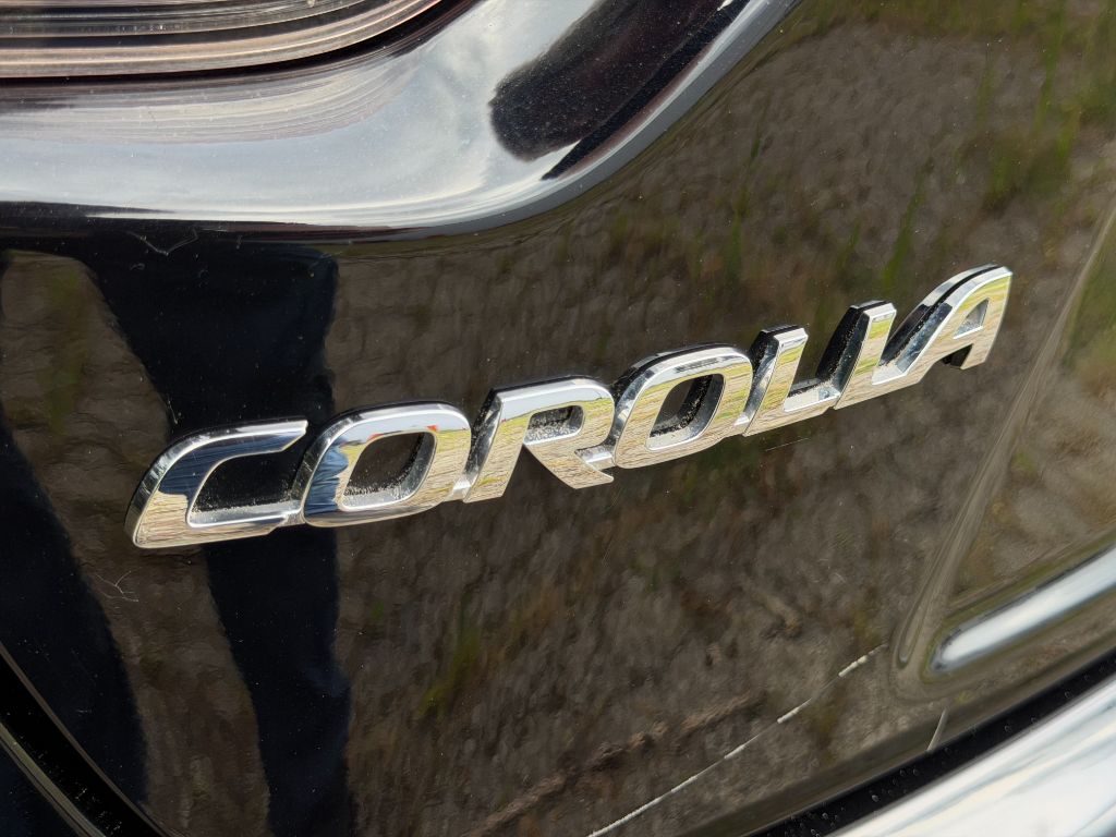 2023 Toyota Corolla LE - Photo 36