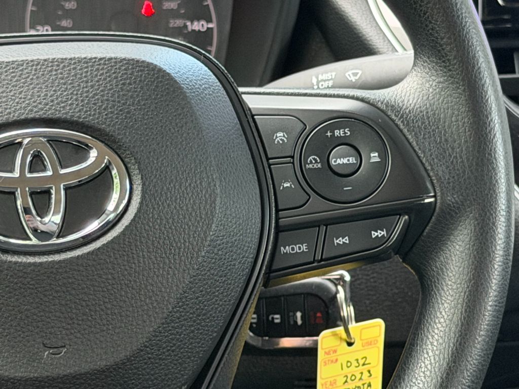 2023 Toyota Corolla LE - Photo 21