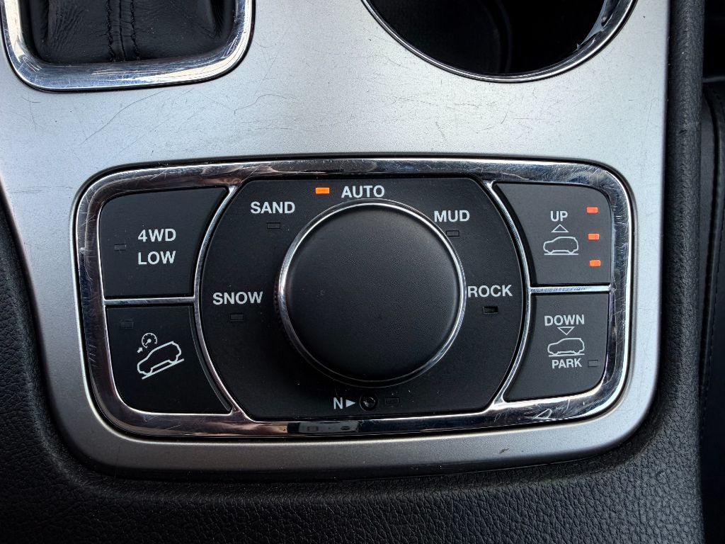 2017 Jeep Grand Cherokee Summit - Photo 38